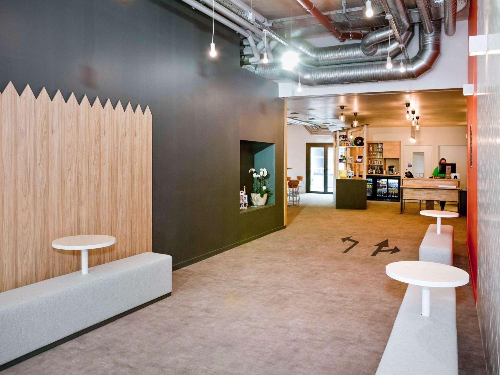 Отель Ibis Styles Chalons En Champagne Centre Экстерьер фото
